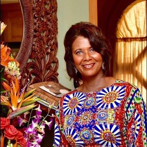 Meet your Posher, Annette